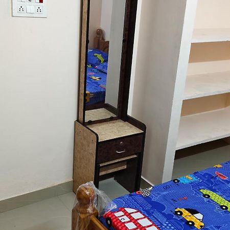 Sri Annai Home Stay I Tiruvannāmalai Exteriér fotografie
