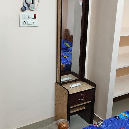 Sri Annai Home Stay I Tiruvannāmalai Exteriér fotografie